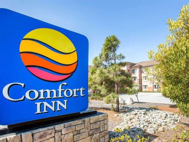 Comfort Inn Marina On The Monterey Bay Exterior photo